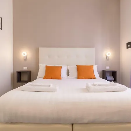 Bed and Breakfast Piazza Bologna Little *